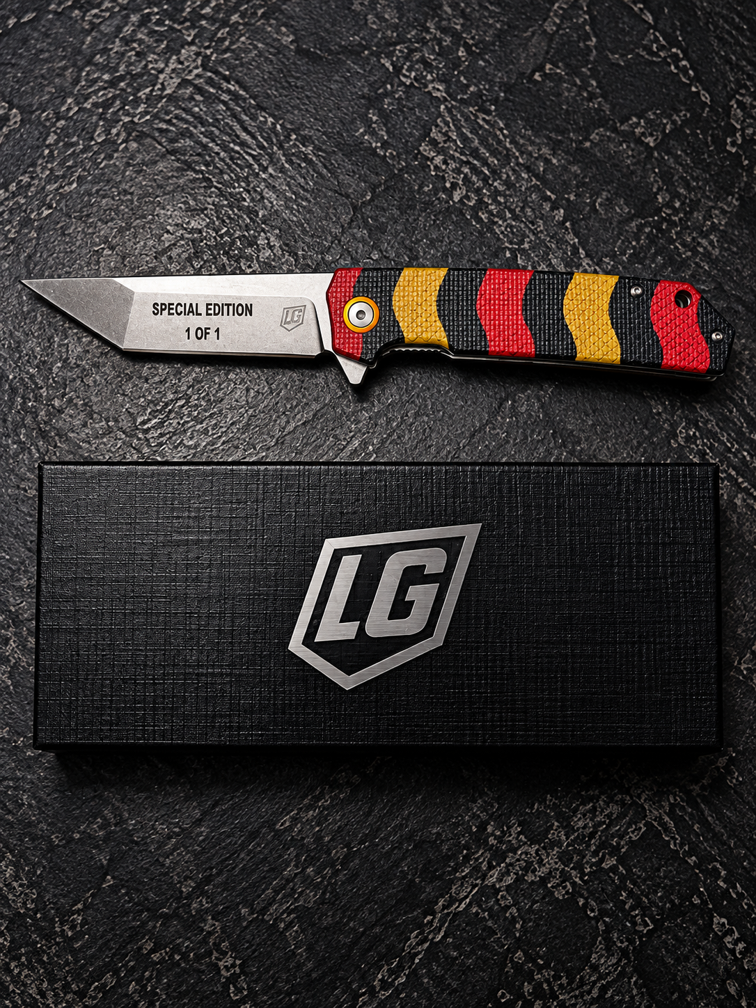 The King — 1 of 1 Special Edition LG Knife